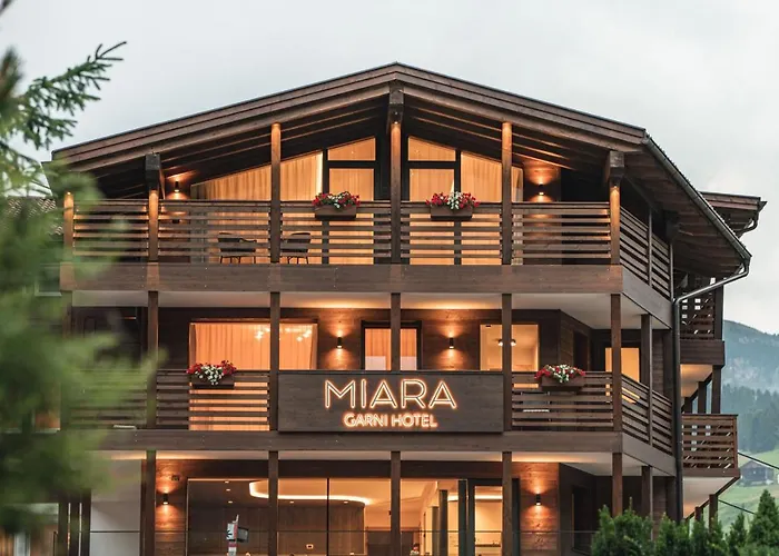 Garni Hotel Miara - Your Dolomites Home Selva di Val Gardena