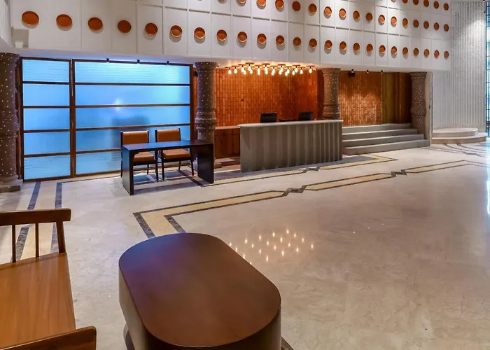 The Downton Hotel Raipur 