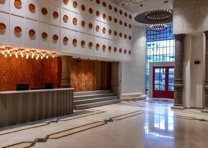 The Downton Hotel Raipur 