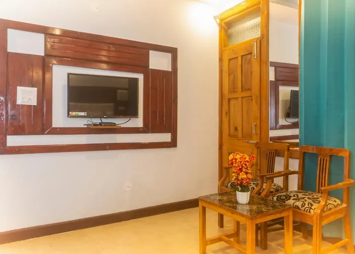 Golden Oak Bed & Breakfast Shimla