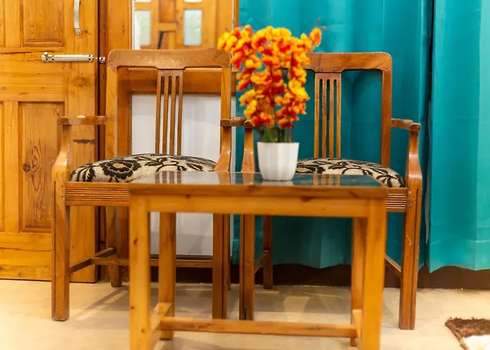 Golden Oak Bed & Breakfast Shimla