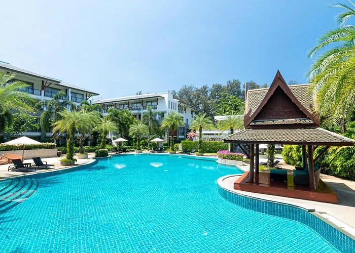 Pearl Of Naithon Hotel