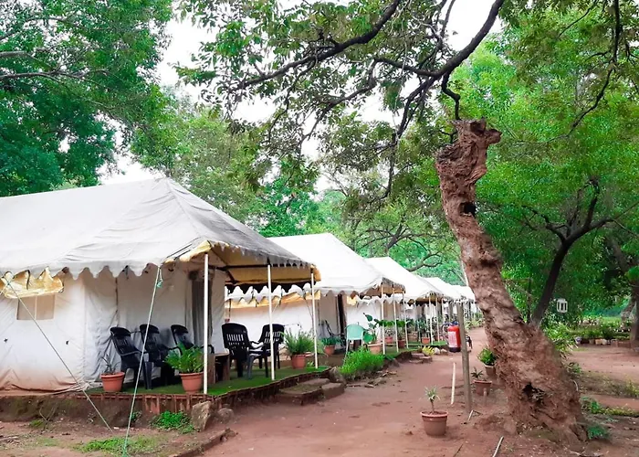 Adventure Camping Hotel Pachmarhi