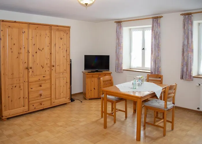 Hotel Weinhaus Kurtrierer Hof Leiwen