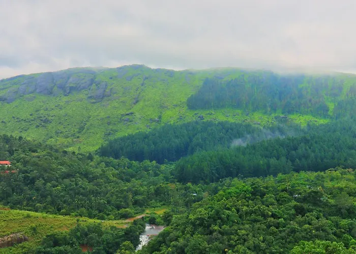 The Kissing Mountains Hotel Vagamon