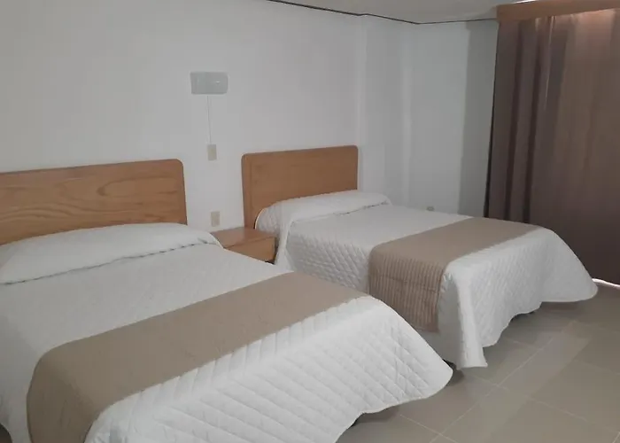 Leo Hotel Jerez de García Salinas