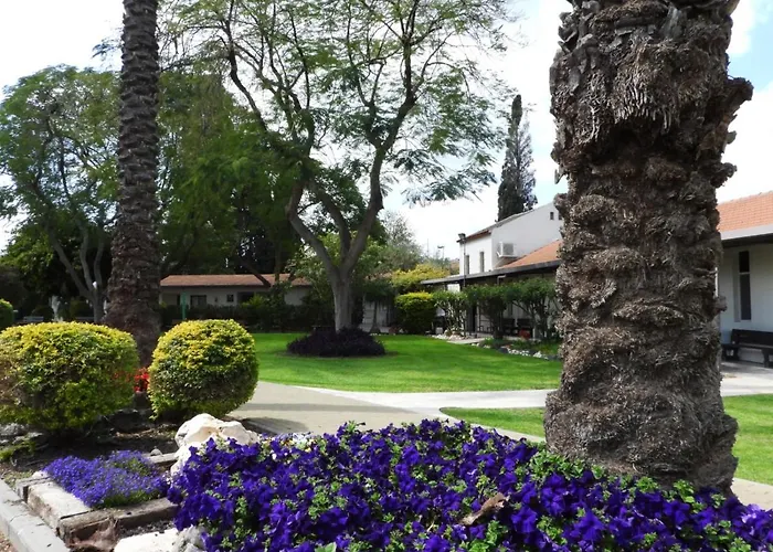 Degania Bet Kibbutz Country Lodging Kinneret