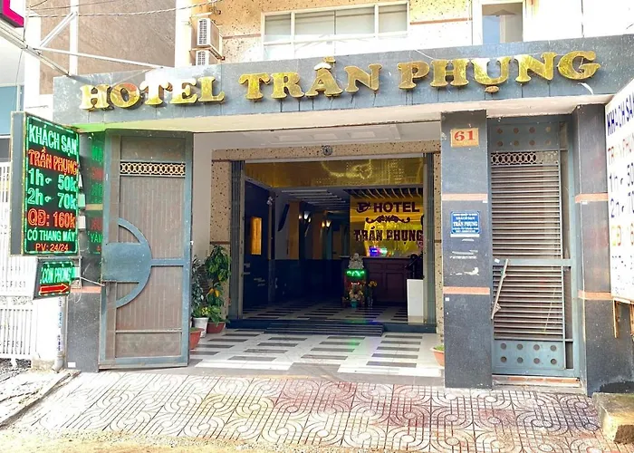Tran Phung Hotel TP. Hồ Chí Minh