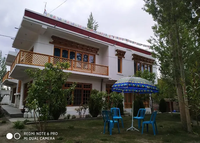 Otsal Guest House Nubra Deskit