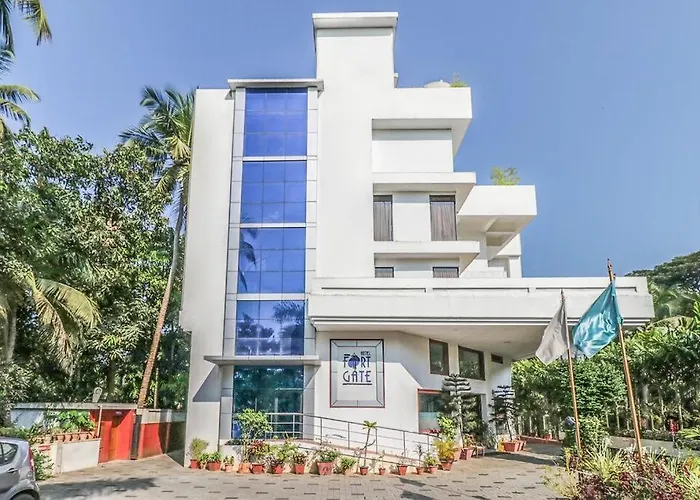 Fort Gate Hotels & Resorts Thrissur