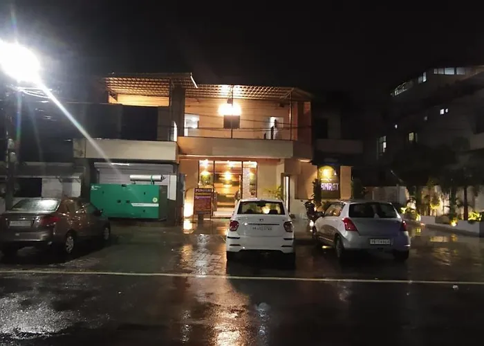 Hotel Samrat Dehradun