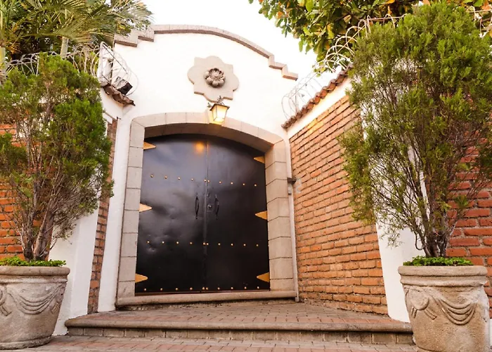 Hotel El Almendro Managua