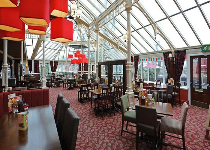 Premier Inn Premier Inn Stockport Central