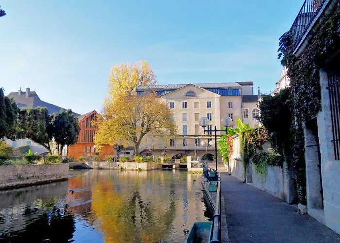 Le grand moulin des tanneurs B&B et Love Room Dole