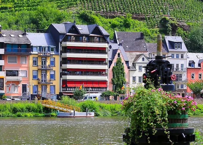 Mayer's Weinhotel Zell