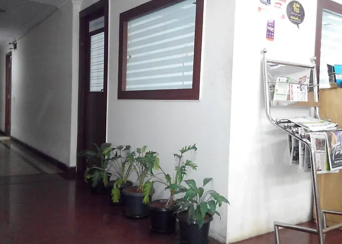Super Townhouse Richmond Mg Road Metro Formerly Richmond Residency Bangalore