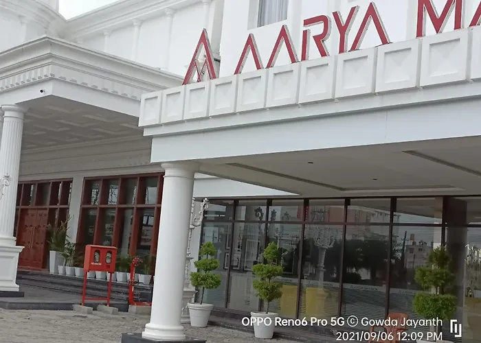 Aarya Mansion V One Hotel Hassan