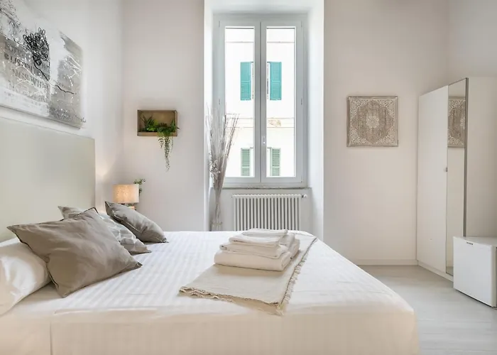 White Ostilia Guesthouse Rome