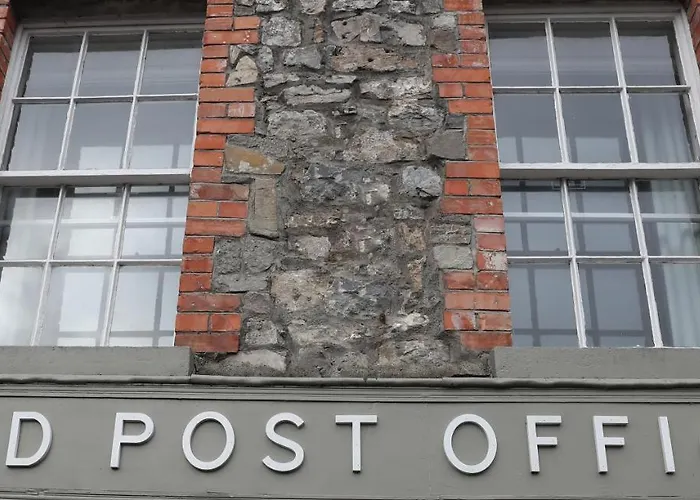 Old Post Office Hotel Slane