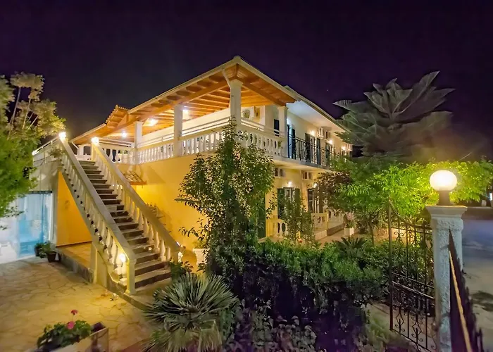 Kapetanios Luxury Aparthotel Agios Georgios 