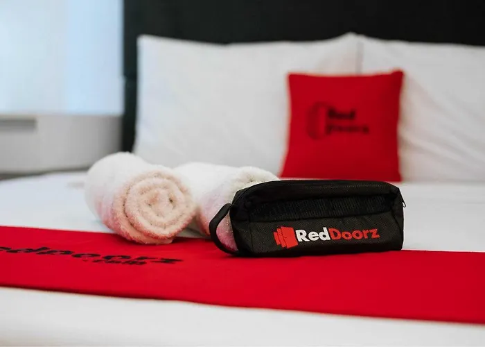 RedDoorz @ Simpang Pos Medan Hotel