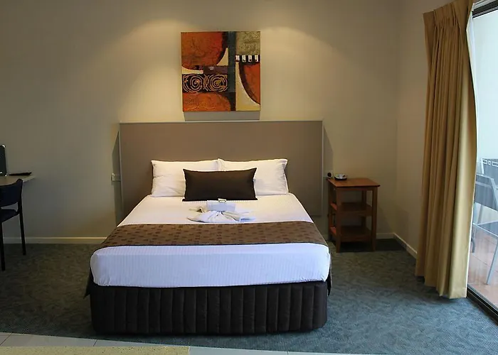 Emerald Executive Apartments