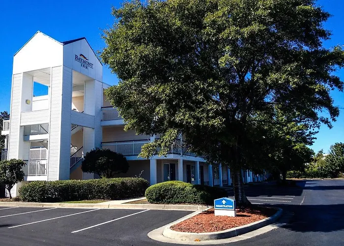 Baymont By Wyndham Wilmington Hotel