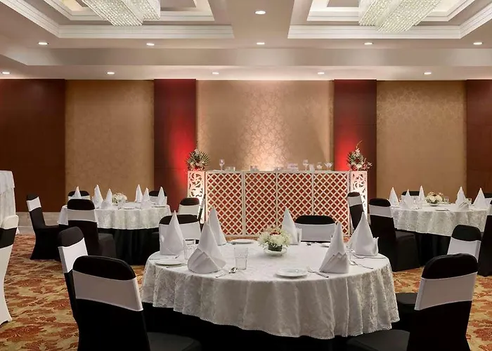 Ramada By Wyndham New Delhi Pitampura Hotel