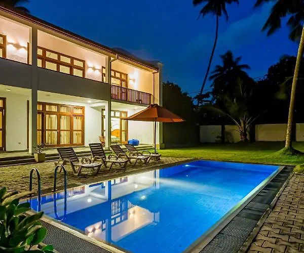 360 Surf Weligama Bay Hotel
