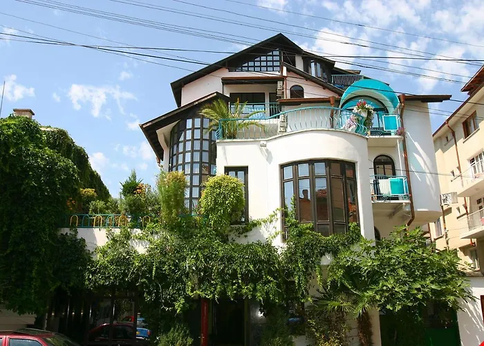 Family Hotel Flora Nesebar