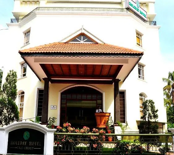 Holiday Hotel Cherai Beach