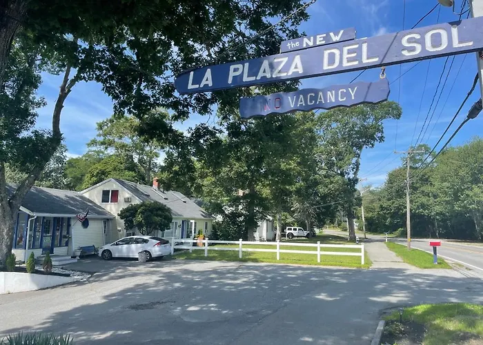 La Plaza Del Sol Motel Mashpee