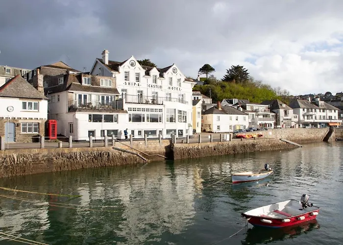 Ship And Castle Hotel Saint Mawes