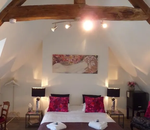 Maison D'Hotes Les Belles De Mai Pontorson