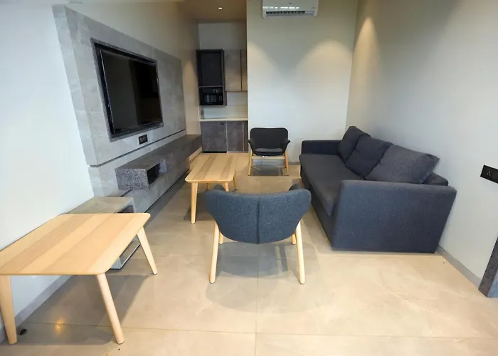 Jumbo Paradise 1 Bhk Luxury Lake View Cottage Lonavala