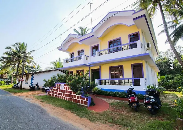 Lobo'S Guesthouse Cavelossim