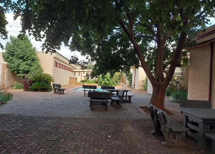 Midway Inn Hotel Middelburg 