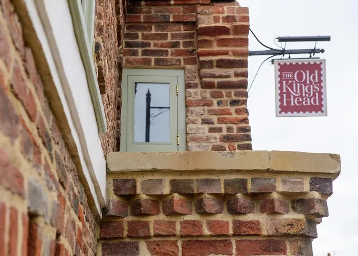 The Old Kings Head Hotel Boston