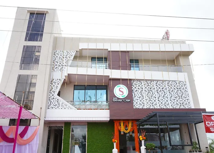 Hotel Silver Oak Aurangabad 