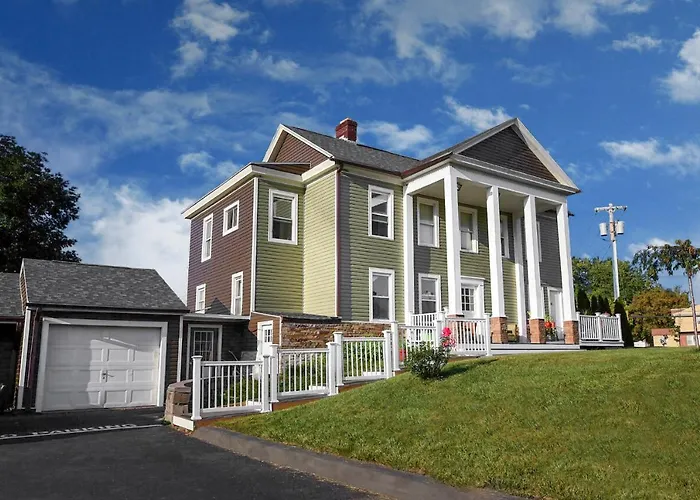Capital Inn And Suites Rensselaer