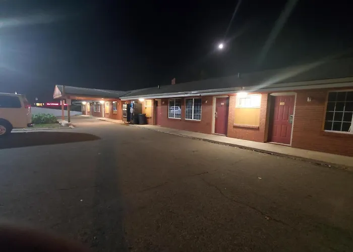 Highway Motel Saint Paul