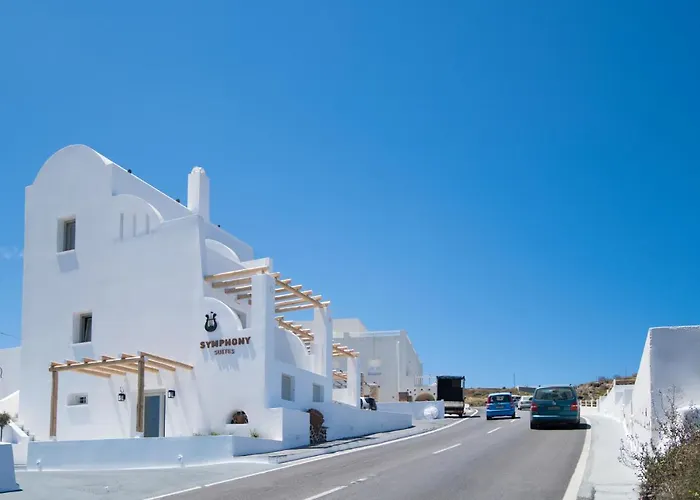 Symphony Suites Santorini Pyrgos Kallistis