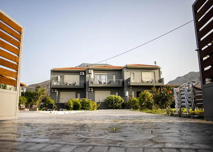 Isola Apartments Xylokastro