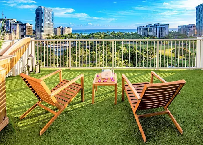 Hotel La Croix Honolulu