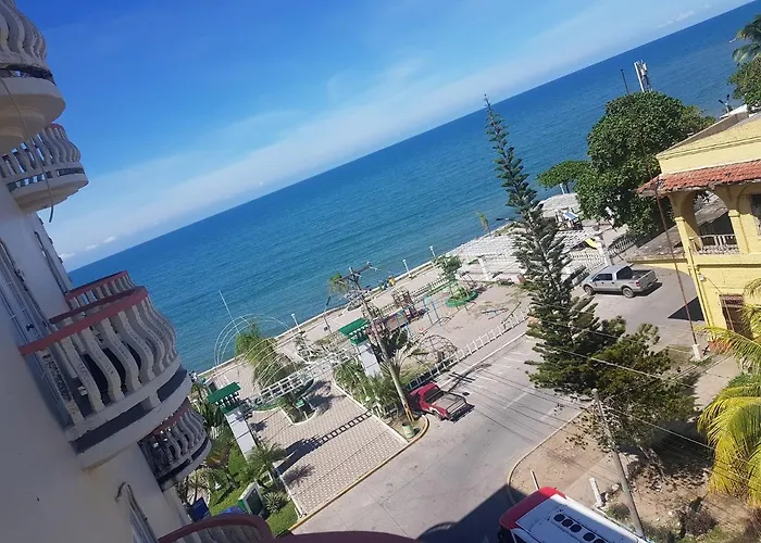 Hotel Art Deco Beach La Ceiba