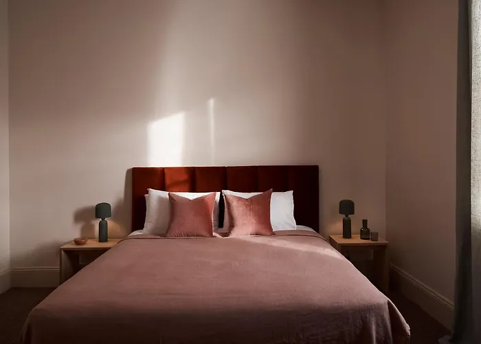 The Rooms Milton