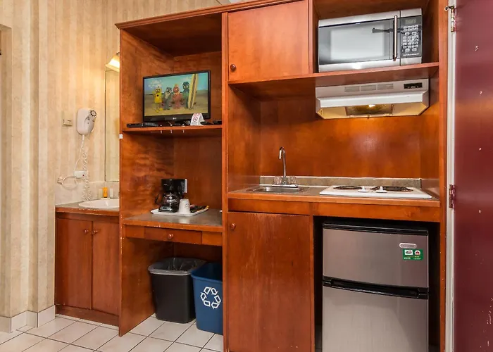 Canadas Best Value Inn Chinook Station Calgary