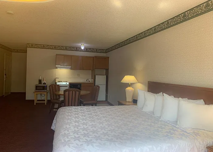 Econo Lodge Inn & Suites Winnemucca
