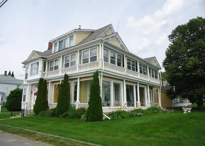 Governor'S Mansion Inn Miramichi