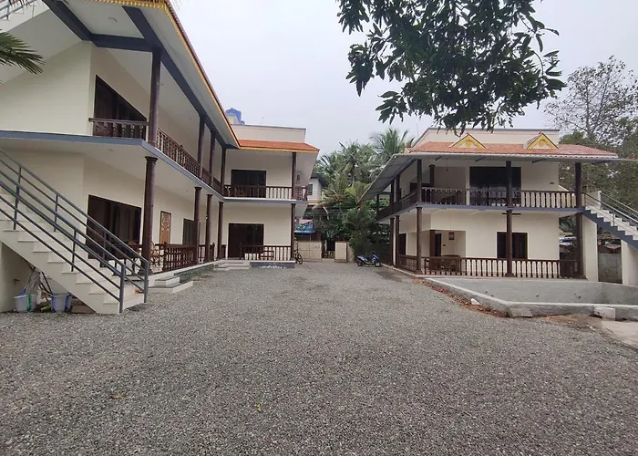 Kayaloram Resort Poovar
